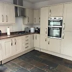 Heart Of Gem 4 Bedrooms 6 Beds 2 Bathrooms