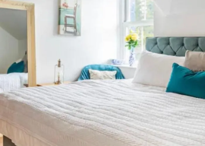 Hébergement de vacances Heart Of Gem 4 Bedrooms 6 Beds 2 Bathrooms