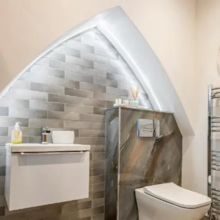 Heart Of Gem 4 Bedrooms 6 Beds 2 Bathrooms Hébergement de vacances